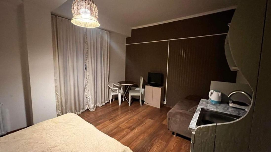 Hotel Mgzavrebi Bakuriani Esterno foto